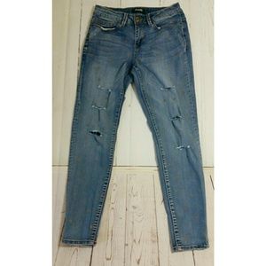 **SALE** NANETTE LEPORE Thompson boyfriend jeans 2